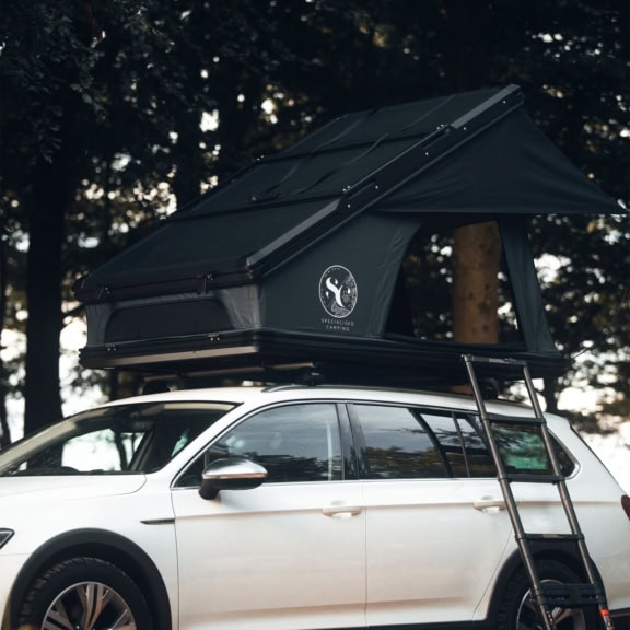 High-quality outdoor camping cover for cars and tents, offering weatherproof protection and easy installation. Ideal for safeguarding your camping equipment and vehicles during outdoor adventures.