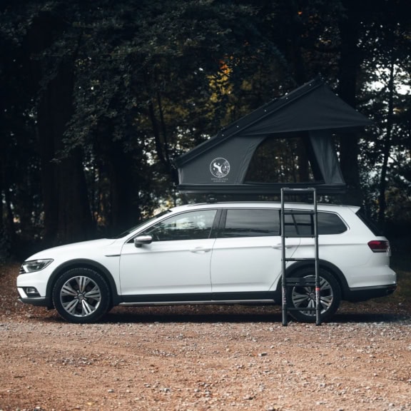 Durable vehicle camping cover for rooftops, designed for outdoor adventures and protection from the elements. Easy to install on car roofs for convenient camping experiences.