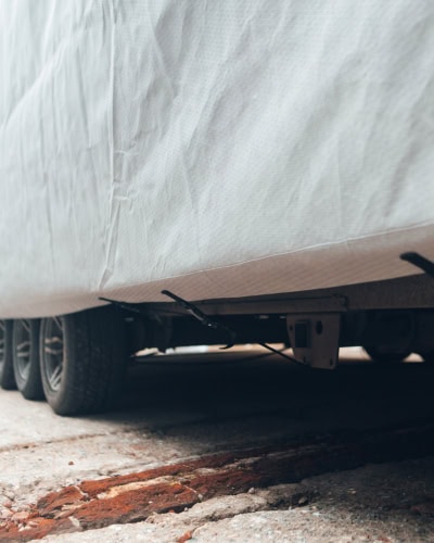 A picture of securing straps for a Trailer cover.