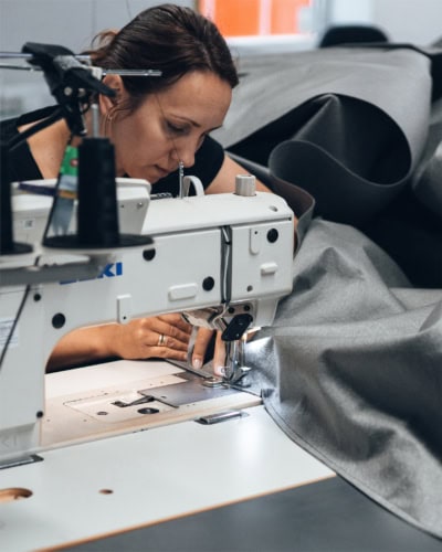 High-quality vehicle cover sewing services for bespoke protection solutions. Expert craftsmanship ensures durable and perfectly fitting covers for all vehicle types.