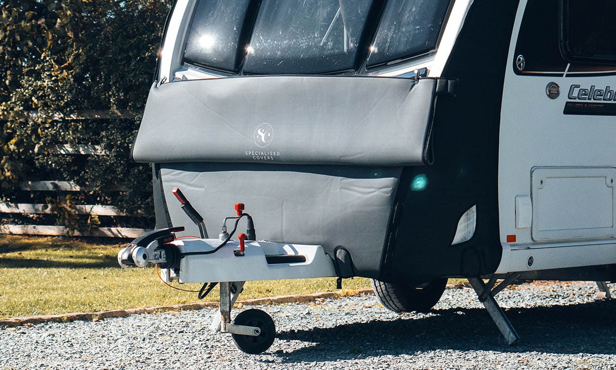High-quality caravan cover protecting against weather and dust for optimal care. Designed for easy installation, durable, and custom-fit to ensure comprehensive protection.
